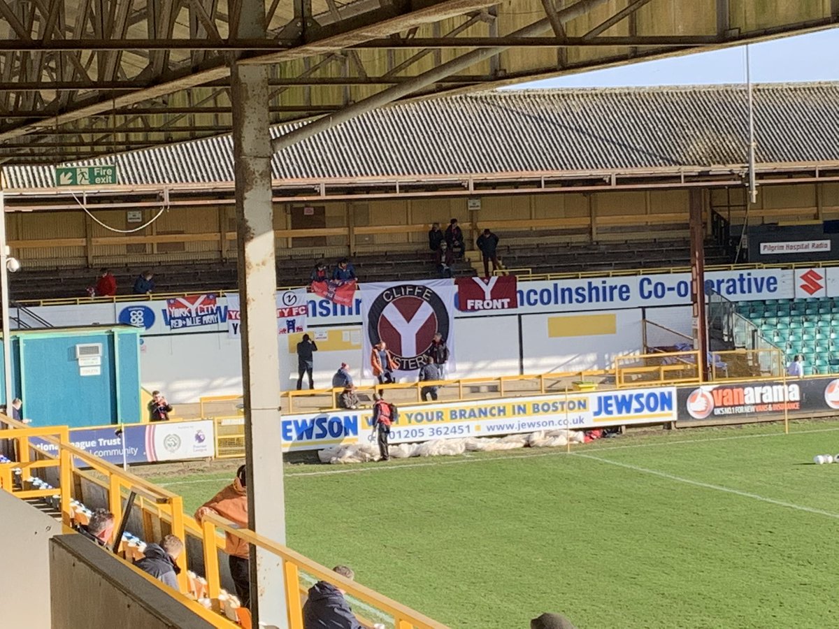 thecrescent78's tweet image. Loving the flag @YfrontFanzine @CliffeMM 👏🏻👏🏻👏🏻