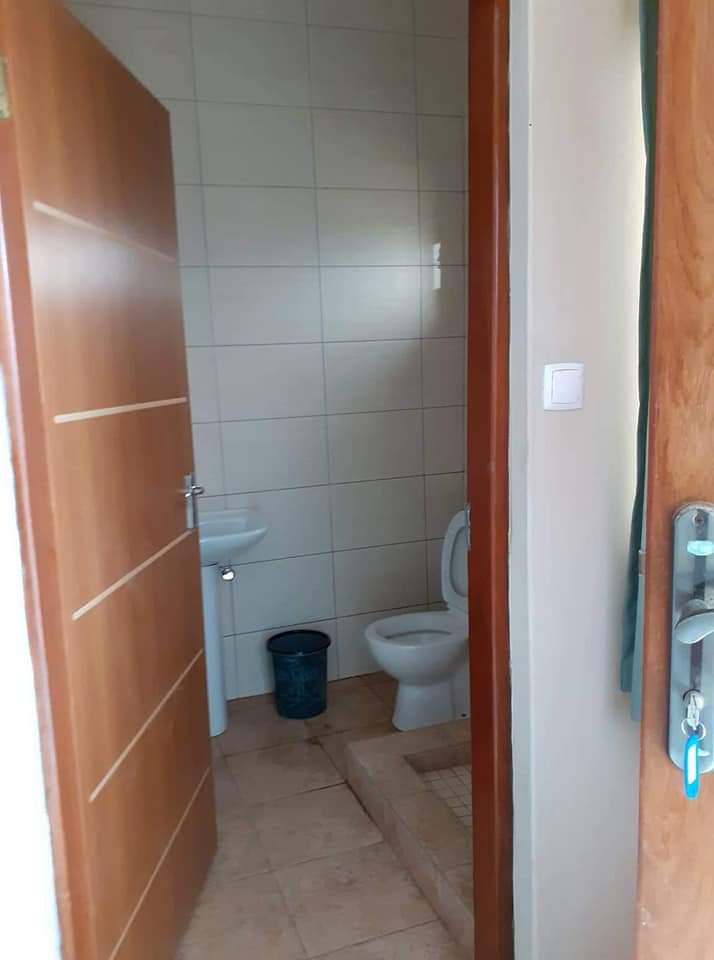 EcoWildRoute's tweet photo. Self Catering #Accommodation near Costa do Sol beach av. de Marginal #Maputo 
Safe secure premises with on site parking. 
Perfect to explore the city, beach, restaurants, clubs and shops.  Valentine's * Easter holidays. BOOKINGS: WhatsApp +270714570734
 #MaputoBayBuzz #ImMoz https://t.co/1zVP0jB8WC