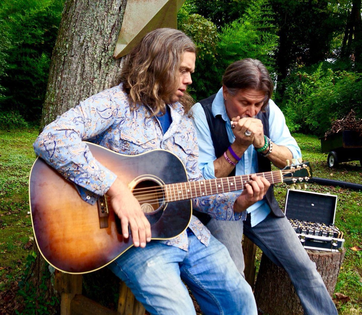 Looking to mix it up tonight? Come to the Jig and hear Crawdaddy Jones Trio play some foot stompin’ blues  The free show is tonight at 10 p.m.