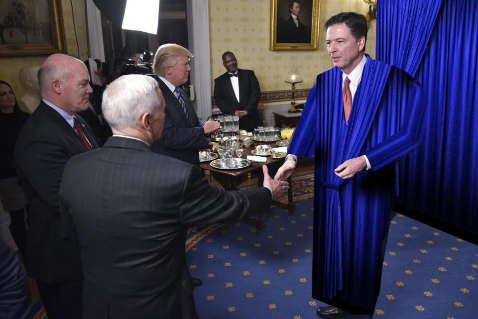 thatgirlflorida's tweet photo. @Comey If the truth fits
Wear it!
#BlueDrape
#ComeySpiedOnTrump
#ComeyIsASleazeBag https://t.co/rtqeSAd4hv