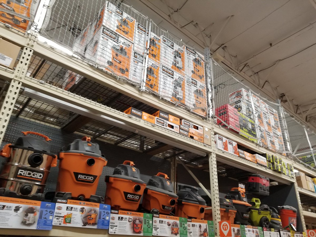 GaryLister9's tweet photo. Day 5 overhead management D25 last aisle of the week, great week of pack down in hardware@Jaime_HD_D25@Steven_Mousseau@RoyStrait https://t.co/3wqqoaCHDA