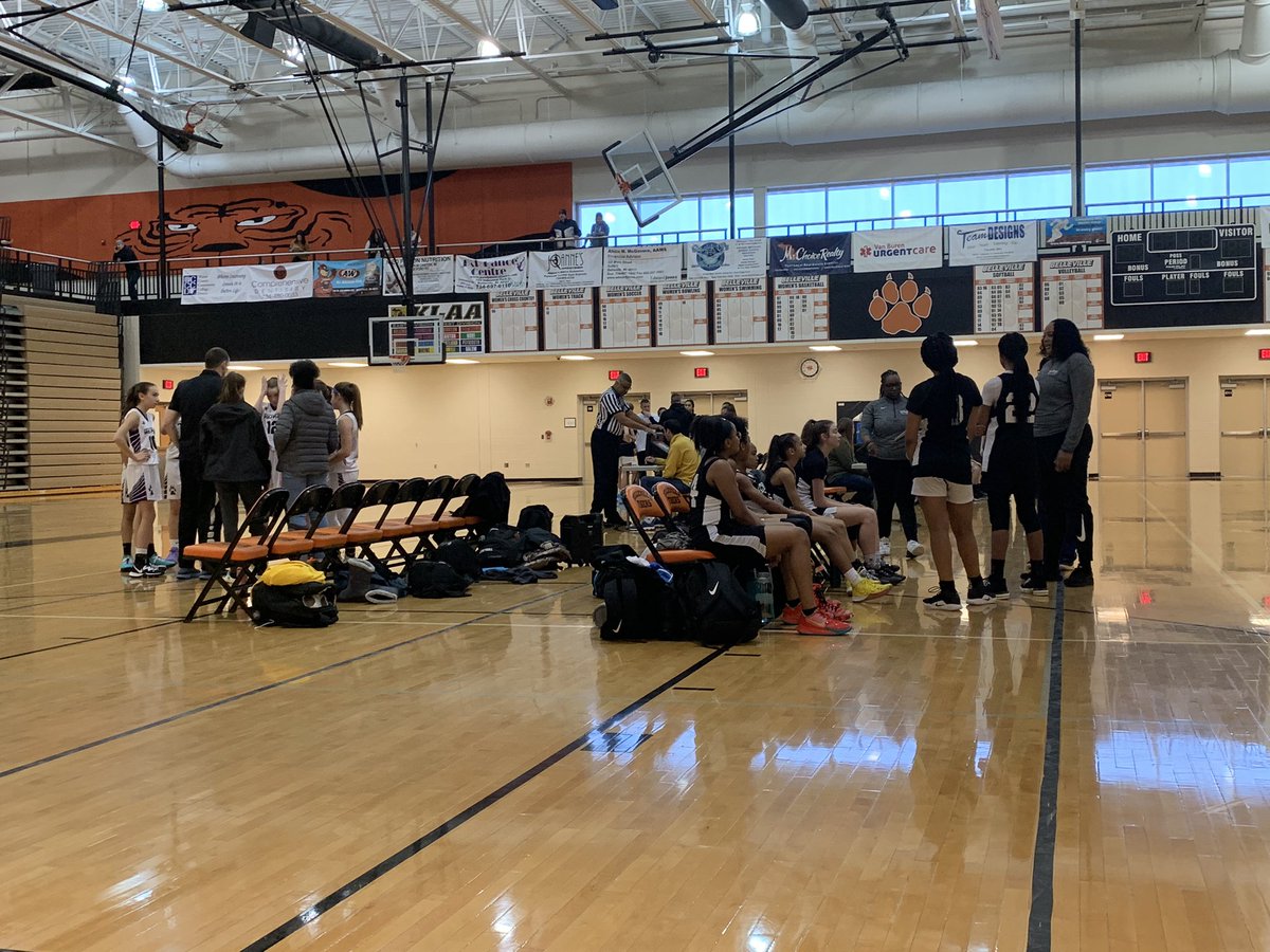 LBIPremierBB's tweet photo. LBI Courtside: LBI Derby Showcase (Belleville, MI) https://t.co/8s5JFKBRND