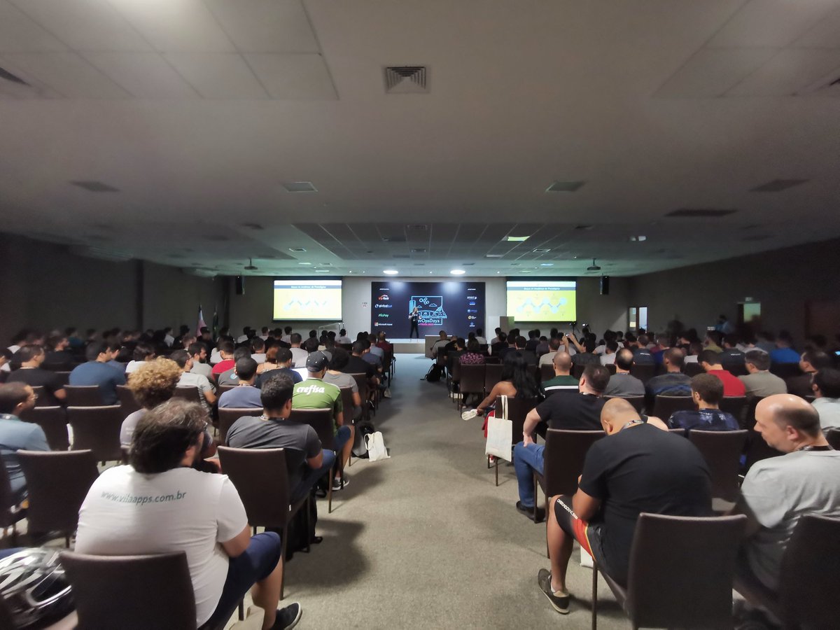 devopsdaysvix's tweet image. Monica Cachoni - DevOps trazendo um novo conceito para qualidade de software #devopsdaysvitoria #devopsdaysdeverao