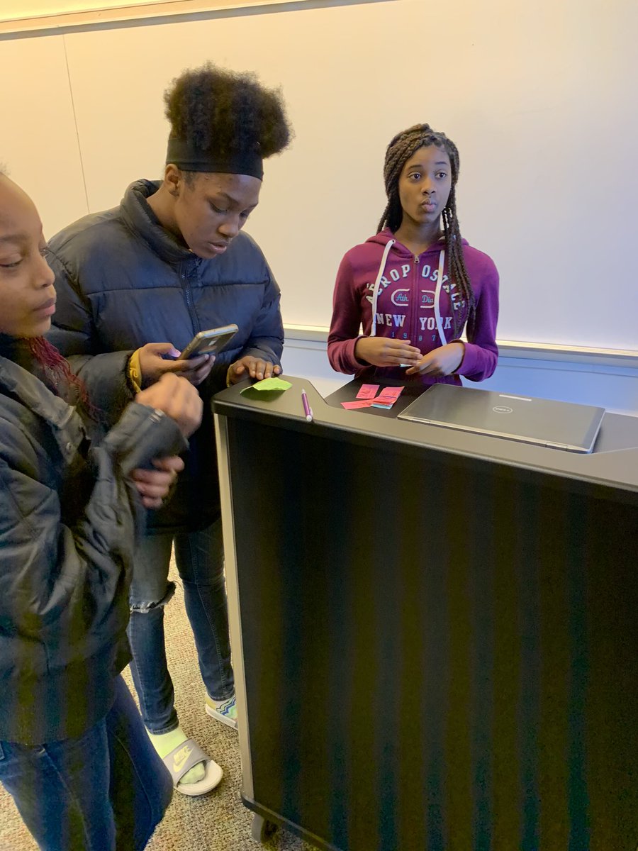 STEMCampPDCCC's tweet photo. Welcome to the tournament! @LearningVerizon #STEMstories #girlsinstem @irvin45038313 @siencmatters @kimberlyeure08 @jilmizelle @odu_engineering @RebeccaCorbin7 #SeeOneToBeOne https://t.co/26VEJGFkCs