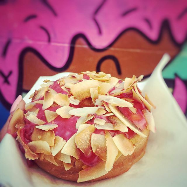 🦄✨Saturday treats 🍩🍓✨if you haven’t been to <a href="/glazed_coffee/">Glazed Coffee</a> then you may have avoided an embarrassing 🍩🍩 addiction 🤪😳all those hours at gym pay off huh 🤣🧘‍♀️#fortheloveofdonuts