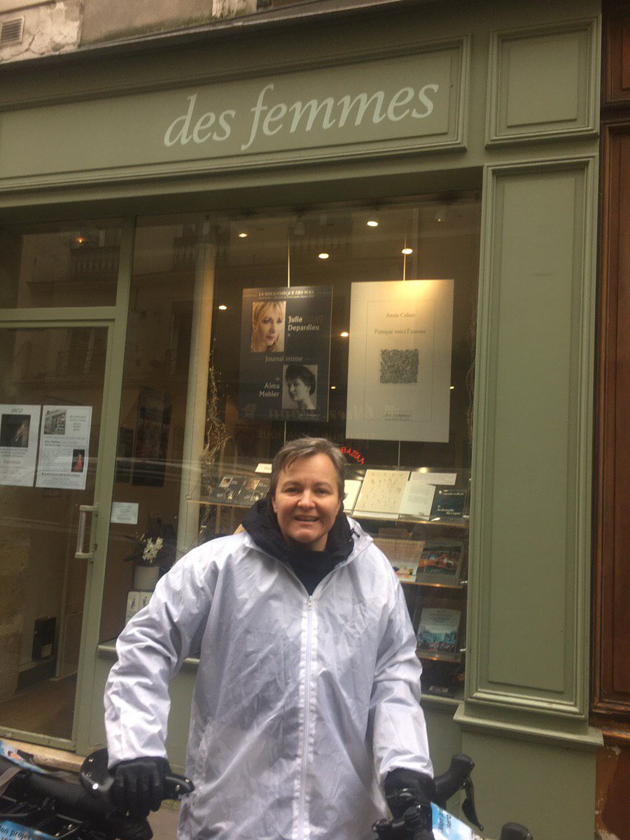Anne-Sophie Godfroy (@annesogodfroy) on Twitter photo Grande parade à #velo dans le 6e : <a href="/ParisEnsemble75/">ParisEnsemble Majorité Pésidentielle</a> et <a href="/BGriveaux/">Benjamin Griveaux</a> s’engagent à réaliser le #velopolitain pendant la mandature. Pour des mobilités douces et durables. <a href="/ParisEnSelle/">Paris en Selle</a> <a href="/FUB_fr/">FUB</a> <a href="/MoDem_Paris/">Mouvement Démocrate de Paris</a> <a href="/ModemParis6e/">Modem Paris 6e</a> Grande parade à #velo dans le 6e : <a href="/ParisEnsemble75/">ParisEnsemble Majorité Pésidentielle</a> et <a href="/BGriveaux/">Benjamin Griveaux</a> s’engagent à réaliser le #velopolitain pendant la mandature. Pour des mobilités douces et durables. <a href="/ParisEnSelle/">Paris en Selle</a> <a href="/FUB_fr/">FUB</a> <a href="/MoDem_Paris/">Mouvement Démocrate de Paris</a> <a href="/ModemParis6e/">Modem Paris 6e</a>