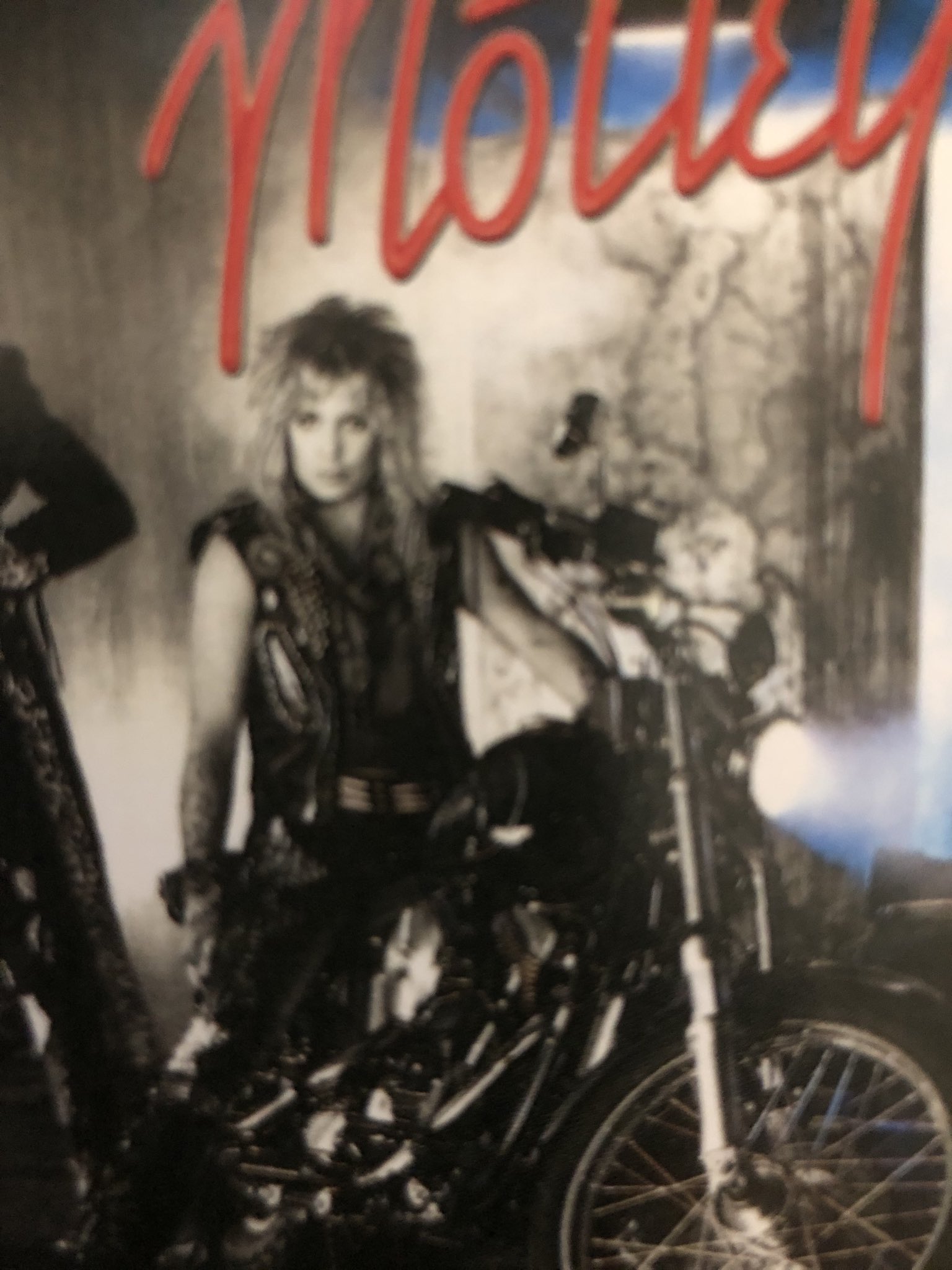 Happy birthday Vince Neil !!            