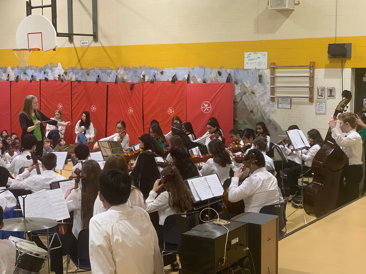 Mrs. Xydas tweet media