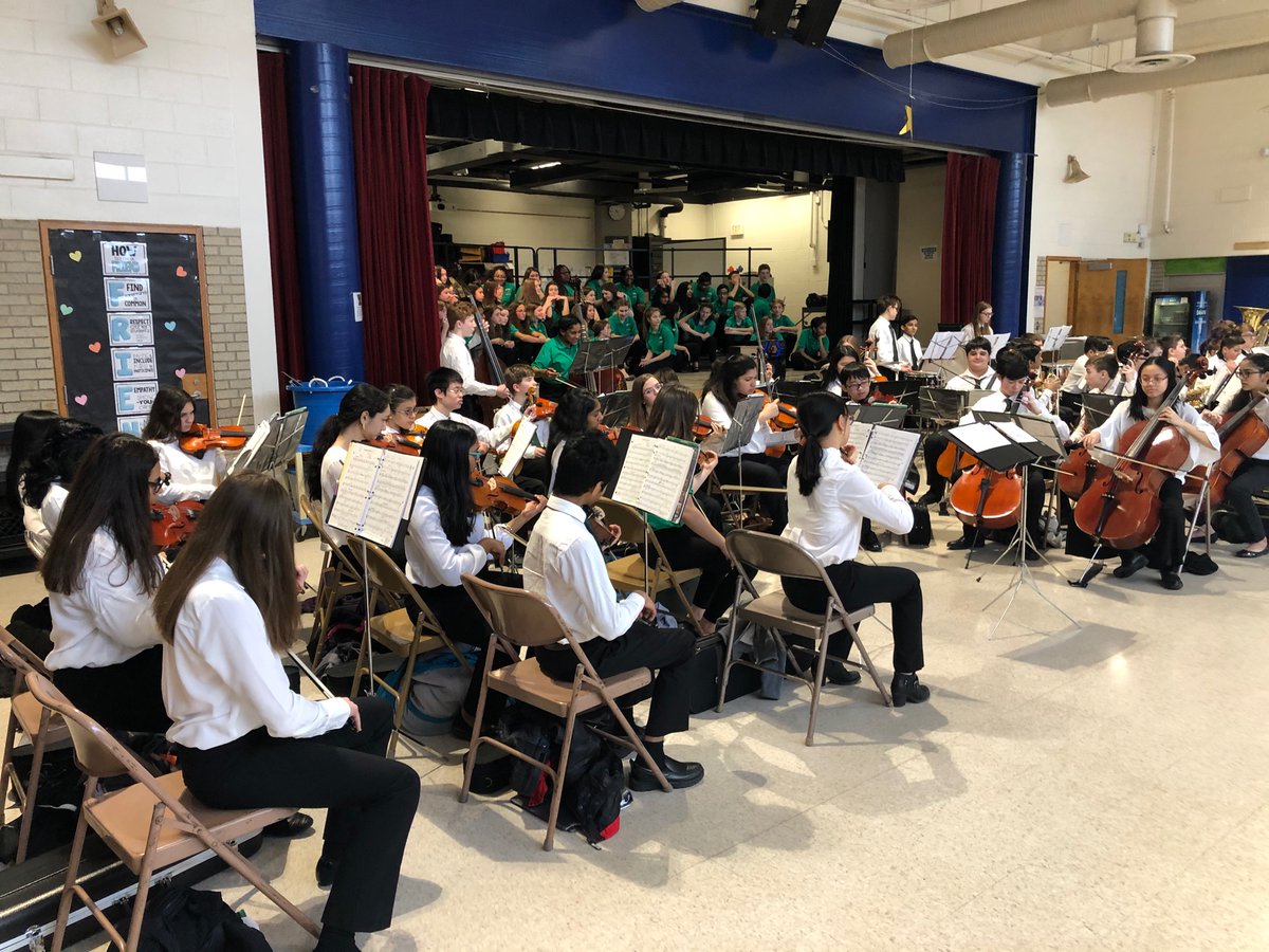 Mrs. Xydas tweet media