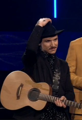 Kad šovakar jādzied, bet pēc 2h darījums ar Pablo Eskobaru. #ltvsupernova