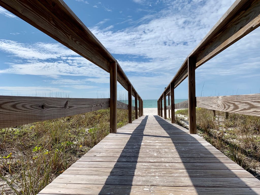 Anna Maria Vacations tweet media