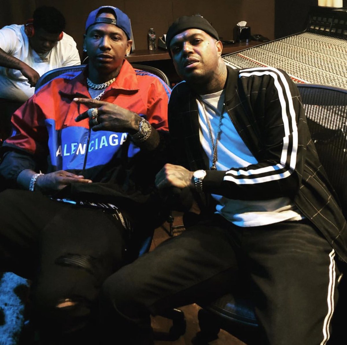 Pt.2: Then I End The Night/Start The Morning Off Writing With <a href="/iamjuceefroot/">iAmJuceeFroot</a> Wow!! She Beastin!!!! When <a href="/juicyj/">Juicy J</a> &amp; Myself Invested 4,500$ Into three6mafia 1st Album 25yrs Ago We Did Not Know It Would Change The Whole Sound &amp; Direction Of Music &amp; Record Labels Forever! #Mafia4Life