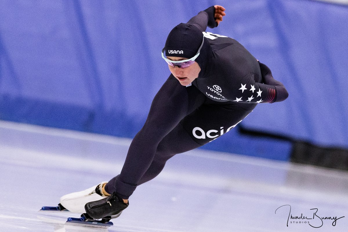USSpeedskating's tweet image. #KimiGoetz set a PB in the 500m A (37.601), for a 9th place finish!

@BrittanyBowe finished 12th (37.707) and @ErinJackson480 ended in 18th (38.047).
#LTWC5 #Calgary