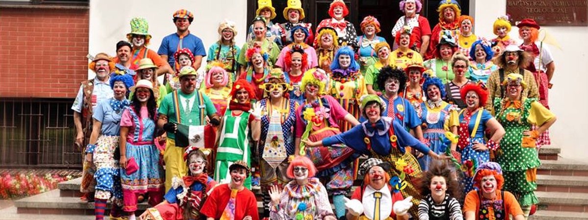 ArmandoGJR's tweet image. What y’all look like when you really thought that the other Dolls in the group would have lyrics to sing. #PCDReact