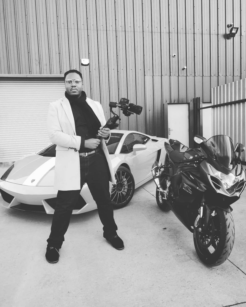 Savvie_Music's tweet photo. Yooo FYI I'm thinking of changing careers damn lol. Call me Silky Sav with the cam cam. Filming and living out movies all year 2020. 😂😂
EP News OTW.
📷 @iamelohim95
#NewEra #Alphawave #UltraFocus #Activated #Neosoul #HipHop #Rap #Blessings https://t.co/J905S3uLa3