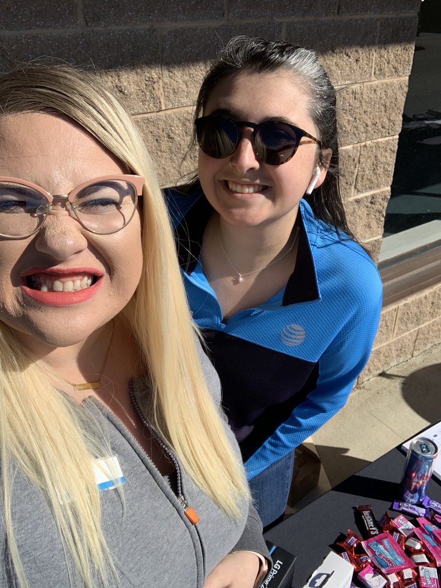 BritneyHillery's tweet photo. Excited for our partnership with Liberty Tax today! #community #taxseason #ownthedirt #SavageU 🦄#SevenCitySlayers⚔️🔥 #DawgPound🐾 @meghanmurrayATT @DezDontStop704 @DaleB1 @404girl https://t.co/RzerfAkEe2