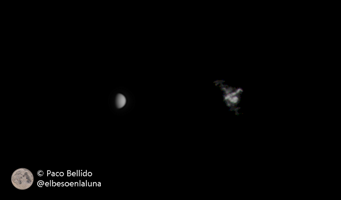 ElbesoenlaLuna's tweet photo. Esta noche he hecho una imagen de Venus, poco después ha habido un paso de la Estación Espacial Internacional y, con los mismos parámetros, la he seguido. Así que, en esta imagen tenemos Venus y la EEI con el mismo equipo, para comparar tamaños aparentes. https://t.co/DK4Iyjqx9H