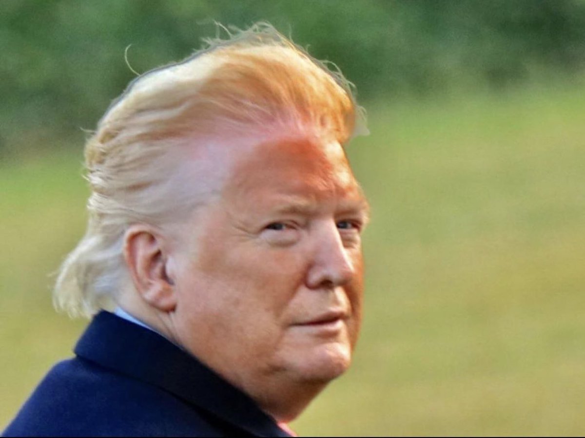 miguelrausa's tweet photo. Er sieht aus wie ein Bösewicht, dem Bugs Bunny Dynamit vors Gesicht geworfen hat. https://t.co/gTXwwmPkOr