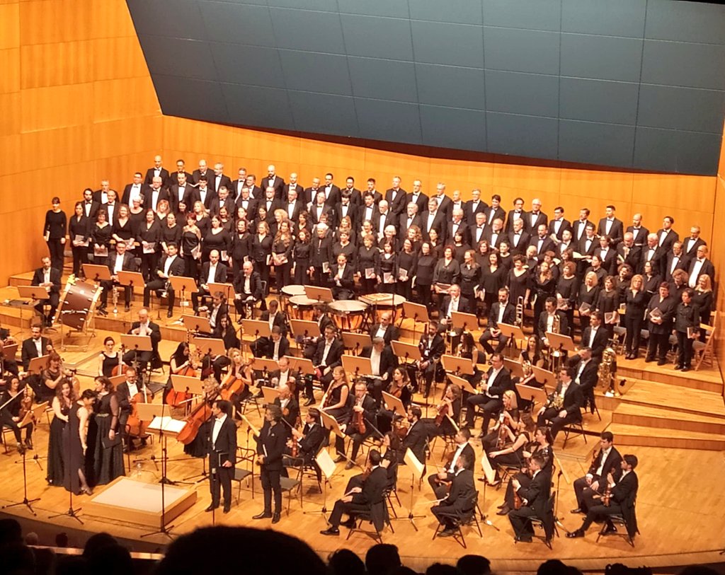 Un auténtico regalo #RequiemDeVerdi que se puso en escena anoche 37 años desde su estreno en el <a href="/AUDITORIOMURCIA/">Auditorio Regional Víctor Villegas</a>. <a href="/OSRMurcia/">Orquesta Sinfónica de la Región de Murcia</a> junto a la <a href="/Coral_OrpheusMu/">Orpheus Music</a> en su X aniversario.

¡Enhorabuena!
Hoy, toca en el Auditorio Infanta Elena #Águilas

#GenteDMurcia