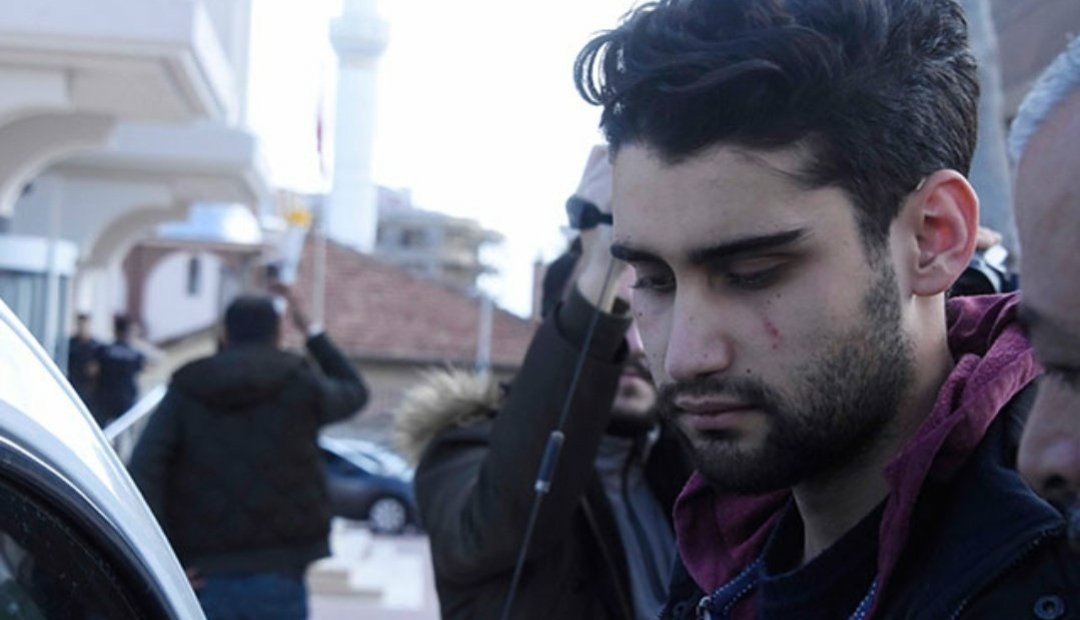 Üniversite sınavına hazırlanmak için gittiği kütüphaneden dönerken bir kadının şiddete uğradığını görüp müdahale etmeye çalışan, aynı şerefsiz kendisine de saldırınca meşru müdafaada bulunan, ülkenin vicdan sahibi, aydınlık bu genci katil değil, kahramandır.
#kadiricinadalet