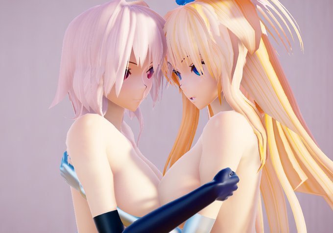 左:百合同人の表紙

右:男が出るかもしれない同人の表紙

※左の表紙で男を出した場合は
 法律で厳しく罰せられる 