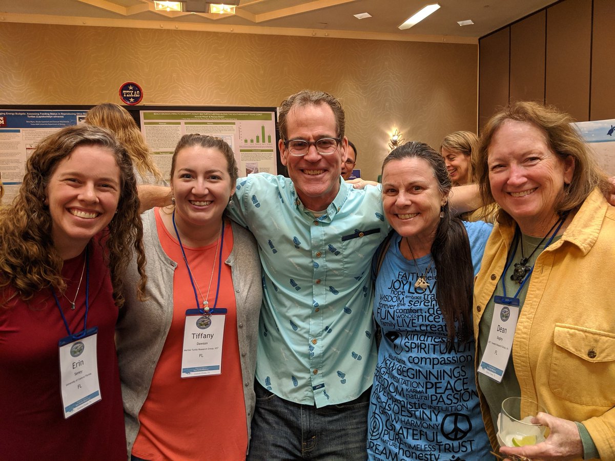 erin_seney's tweet image. Thrilled to have been able to connect earlier this week with Dean &amp;amp; Bobi Lyon, brother &amp;amp; sister-in-law of the late Boyd Lyon, for whom a #UCF sea turtle fellowship is named. #UCFTurtleLab PhD student @TiffDtheTurtle is the current recipient of the award. #SERSTM2020 #UCFBiology