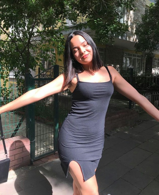 Sonra dedim ki batsin bu dunya 😘😘😘😘