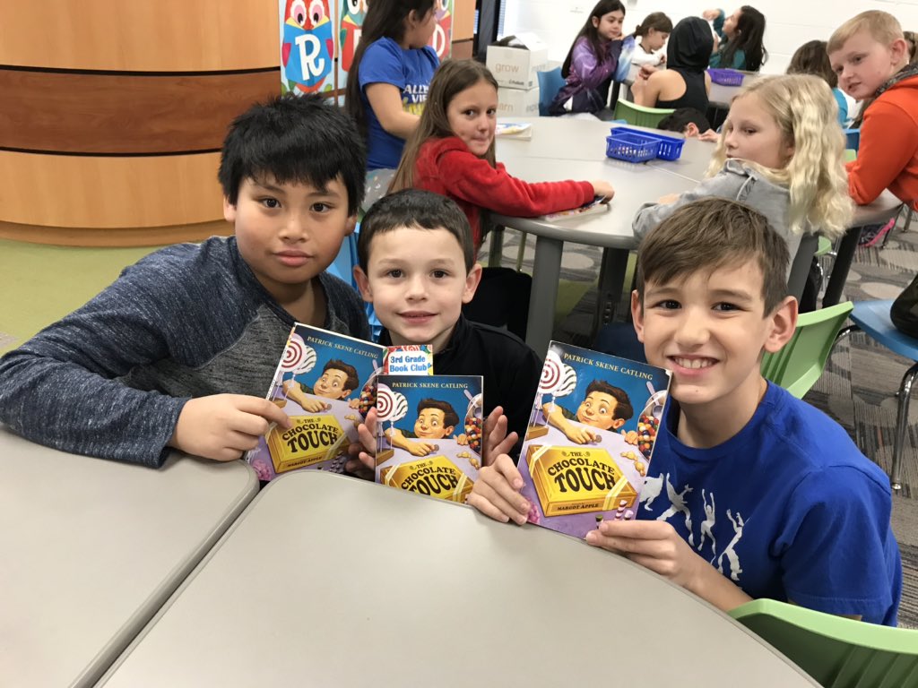 That’s a wrap for 3rd grade book club! We discussed our book, played games, and of course ate chocolate!
#chocolatetouch #kidsbookclubs #readingforfun #enjoytheview #bestyearyet #viewthespecials @vv_voyagers <a href="/W_Shelton5/">Wendy Shelton</a>