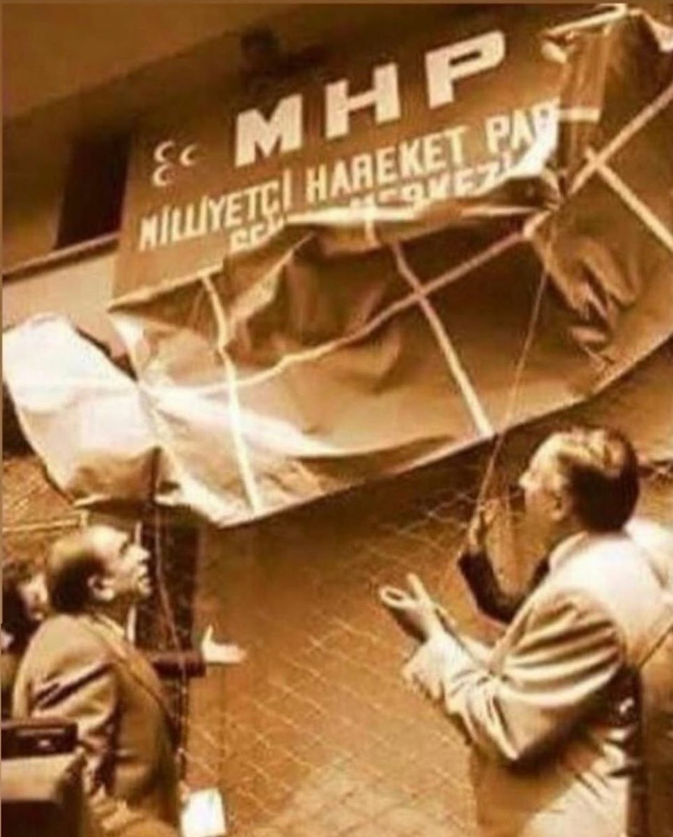 de_5656's tweet photo. Baba ocağını Bildiğimiz Şeref ve Onur duyduğumuz #Milliyetçi #Hareket #Partisinin kuruluşunun 51.Yılı kutlu olsun. 🇹🇷🇹🇷🇹🇷Nice ,51 yıllara 🇹🇷🇹🇷🇹🇷 https://t.co/VfVcp3s37d