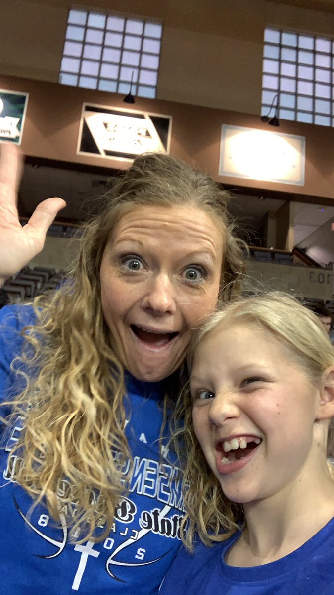 Jschorg's tweet photo. Watching a great game and Funny faces !  Keep playing hard Hawks!! #sandfordsports https://t.co/F5KXAeT675