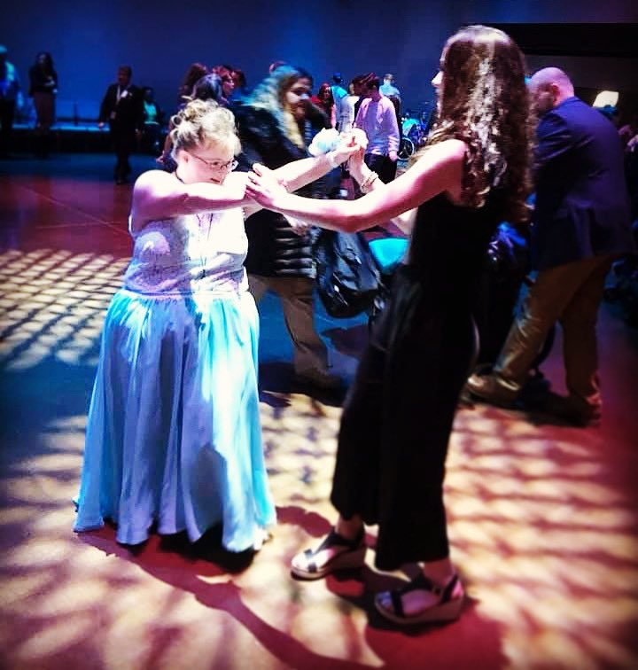 friends4lifeeb's tweet photo. Many of our Friends 4 Lifers came out last night to Tim Tebow’s Night To Shine prom and had a blast with some pretty special and beautiful guests! Dancing, singing, pampering, food and fun!
@friends4lifeeb 
@EBStanleyMS 
#NightToShine https://t.co/Gtt3FHaAoa