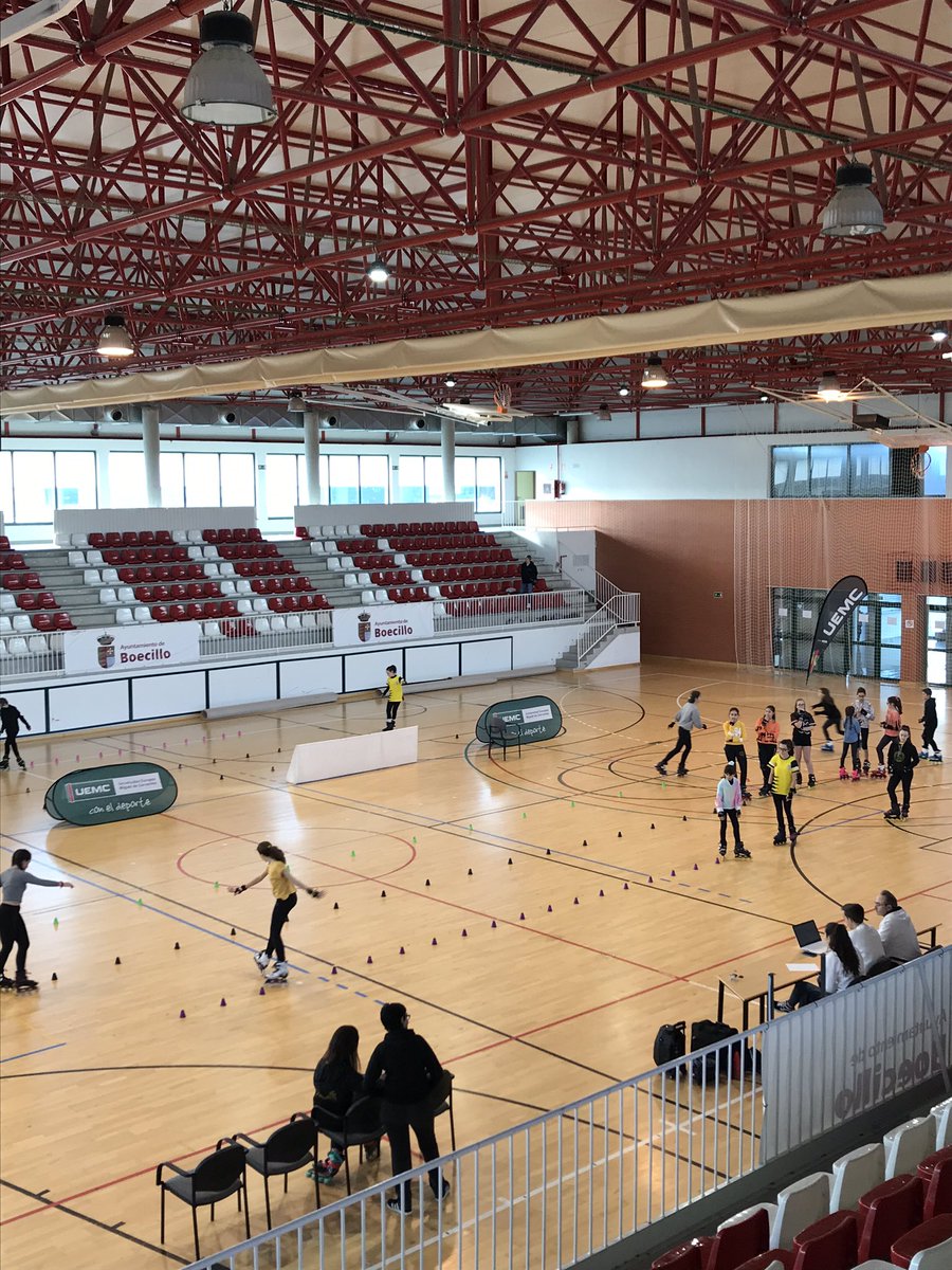 Rolling_Lemons's tweet photo. Tras el siempre espectacular #speedslalom vamos a por #classic en este campeonato regional de Freestyle @AyuntamientoVLL @patinajecyl @LunaLunaeCar @UEMC @ehvoila https://t.co/I8EzMwL4Y6