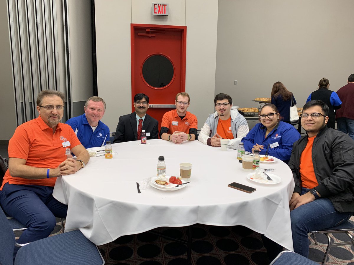 SHSUEngrTech's tweet photo. Thank you @SHSUEngrTech and @SHSUAgBus Ambassadors @etecambassadors 👏 & faculty for helping recruitment efforts at 34th Annual Career and Edu Day @shsucoset @SamHoustonState @HispanicHouston #CEDHou https://t.co/YzBgnAULrd