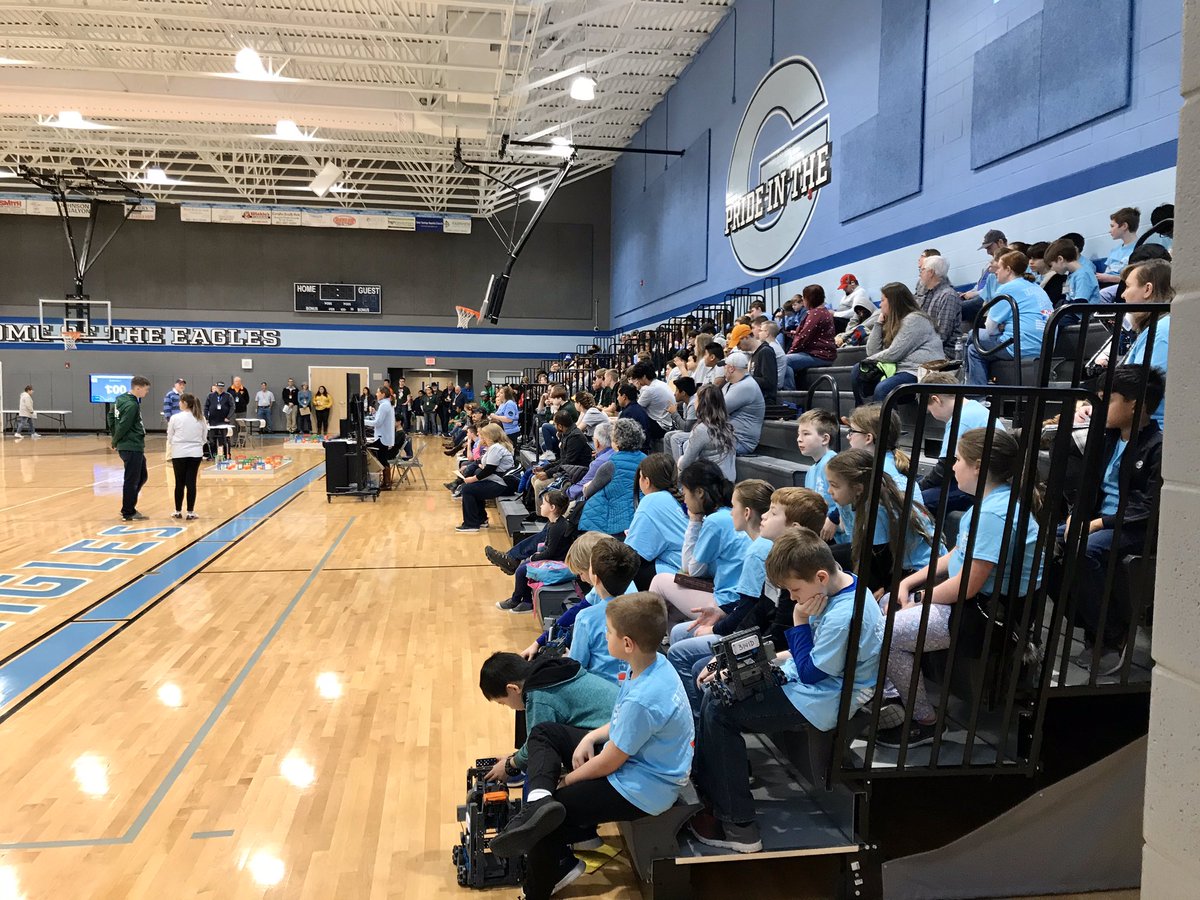 Robotics going strong at Gibbs Middle! Great job, <a href="/gibbsstem/">Gibbsstem</a>!
<a href="/GibbsMSEagles/">Gibbs Middle School</a> @PrincipalCWhite @kcs_stem