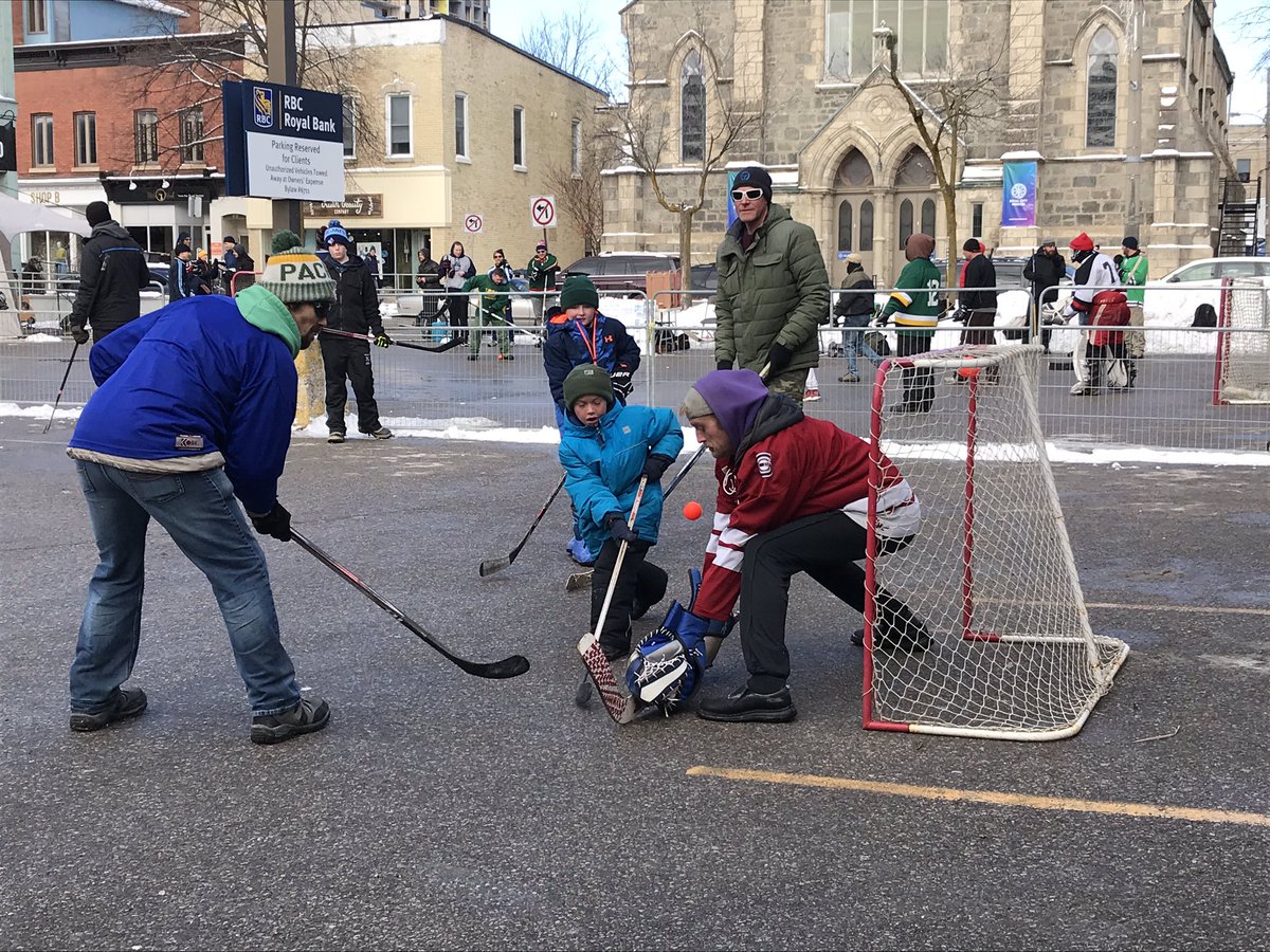 Friendly #hillsideinside ball hockey happening #outside on Quebec Street.