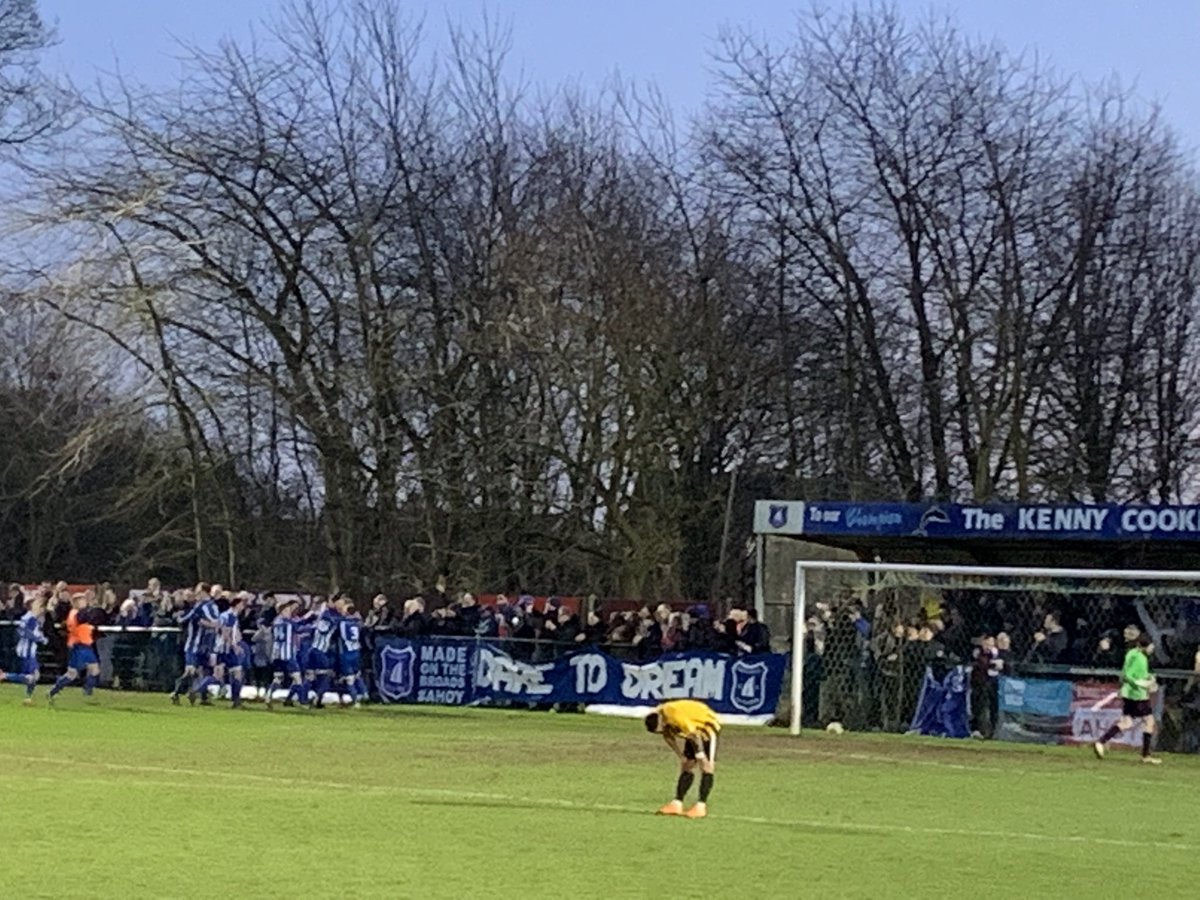 Wroxham 2 Stowmarket Town 0
Shaun Taylor 90’ +5
#BuildbaseFAVase
<a href="/FAVaseHQ/">FA Vase HQ</a> 
<a href="/NonLeagueCrowd/">Non League Crowds</a>