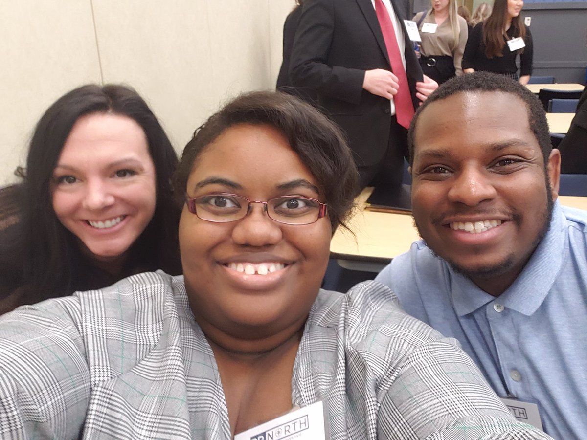 Learned about the importance of managing up at #PRNorth with @MetroPRMajors @JayBRockin813 and @Bridget10921499 
#choosemetro #metropr #PublicRelations #bestbuy