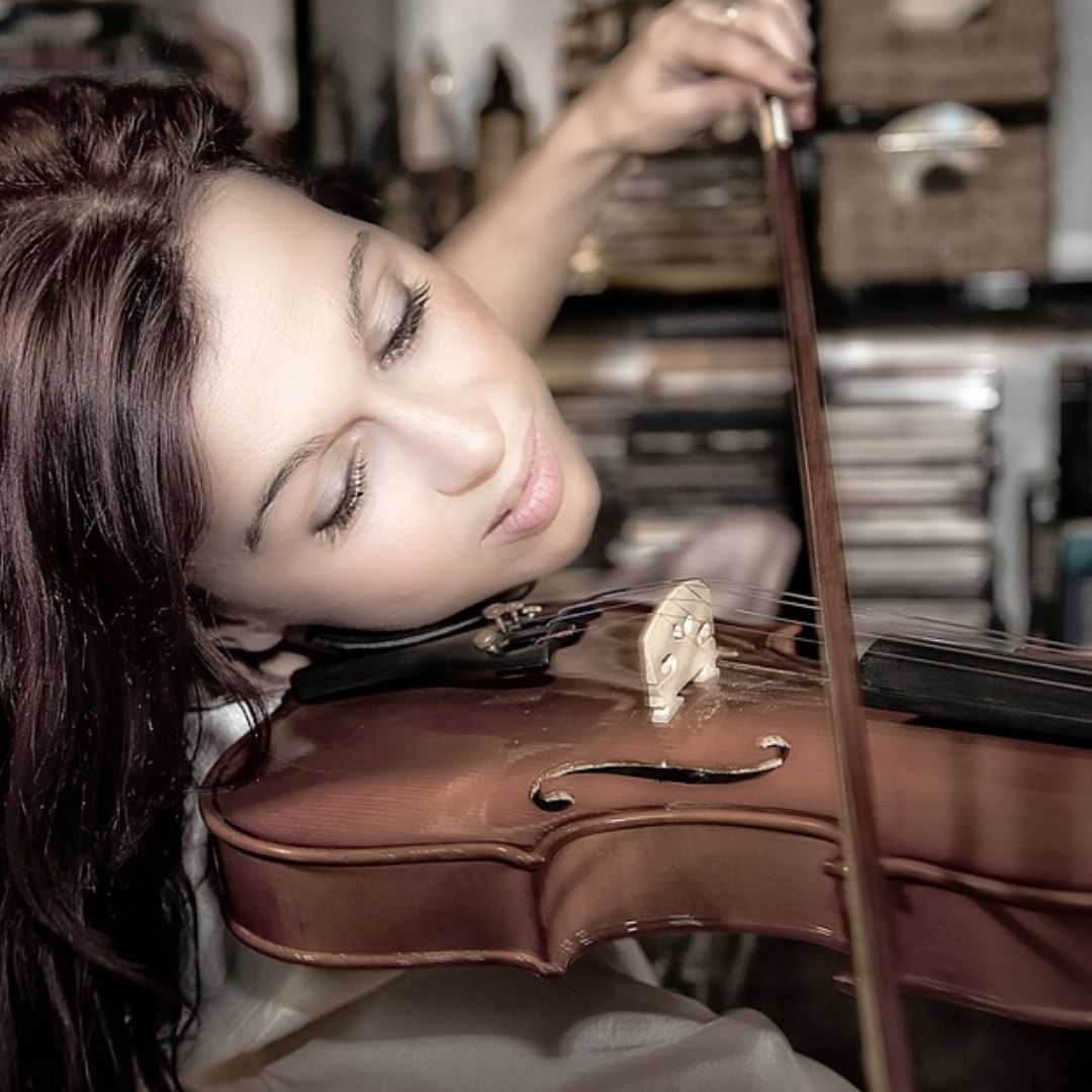 PeekskillGuides's tweet image. Come catch the live performance of The Ovation String students together with Daisy Jopling, Rhythm Specialist Michael Feigenbaum and other special guests. 2PM today at BeanRunner Café.  #HudsonValleyEvents #PeekskillGuides #SuburbanGuides #Peekskill #Westchester #Music