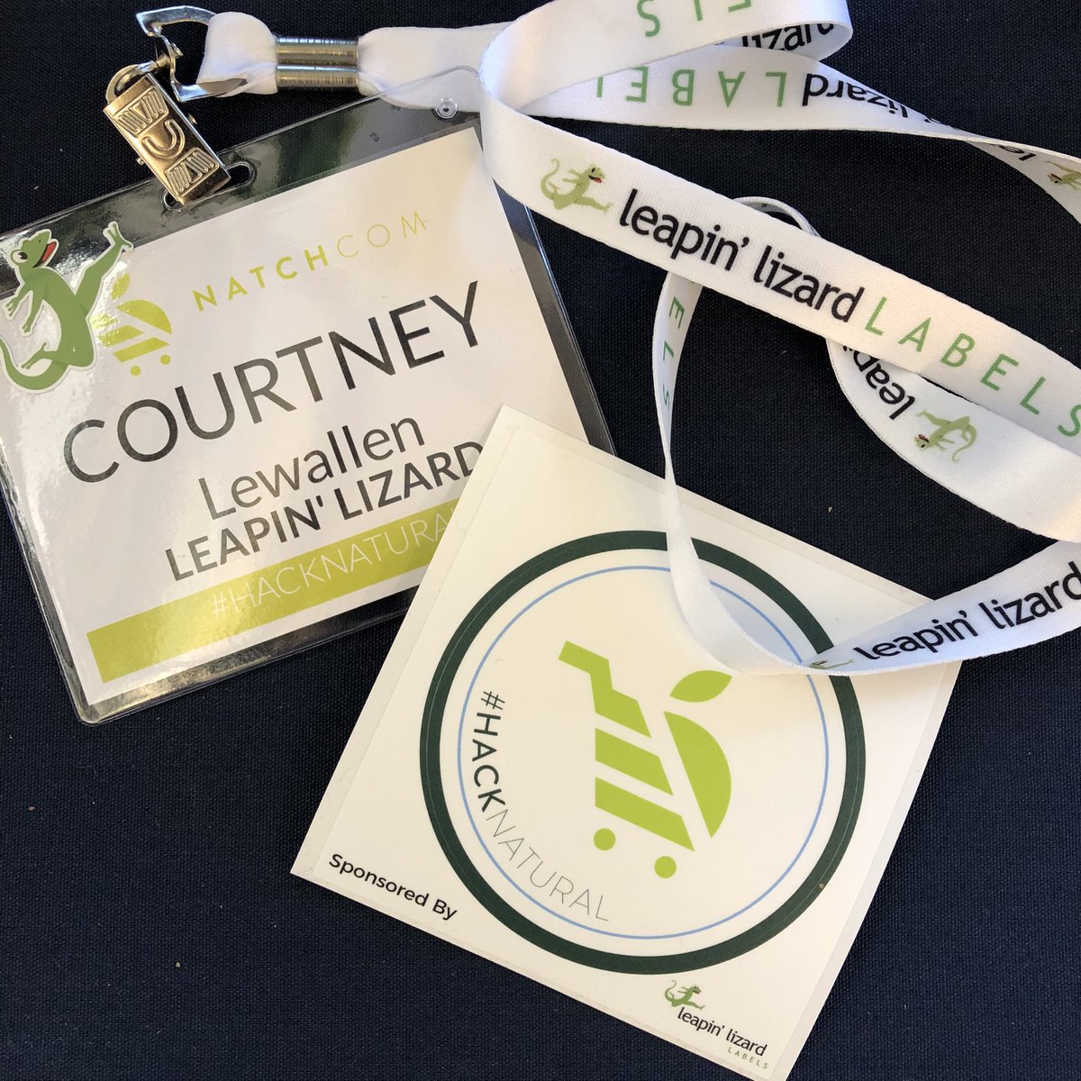 CourtneyLewalln's tweet image. Here @NatchCom learning how to #hacknatural with some of our amazing clients and friends! @LeapnLizrdLabel has the privilege of being one of the sponsors. #wemakeyourbrandstick