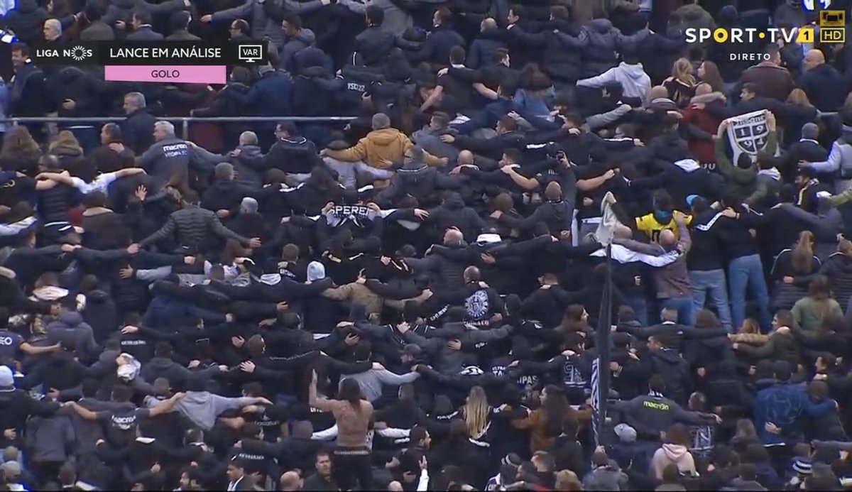 OladoV's tweet photo. I Liga: Vitória esmaga Famalicão por 0-7 https://t.co/b3RQpWGdCP