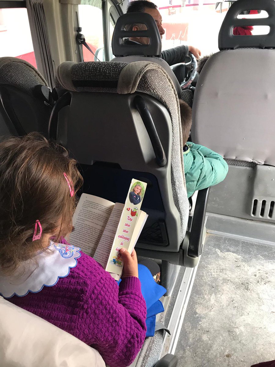 Okumanın yeri yoktur, zamanı kaliteli değerlendirmek vardır.  Serviste kitabını elinden bırakmayan öğrencimiz. YARAŞLI 👍
#BizeBirİnsanMektebiLazım 
#KonyaİnsanMektebi
#GelisimDavamiz
<a href="/konyamem/">Konya İl MEM</a> 
<a href="/SeyitAliBuyuk/">Seyit Ali Büyük</a> 
@Mehmeta10176968 
<a href="/kuluilcemem/">Kulu İlçe Millî Eğitim Müdürlüğü</a> 
<a href="/ziyaselcuk/">Ziya Selçuk</a> 
<a href="/YaraslIlk/">Kulu Yaraşlı İlk-Ortaokulu</a> 
<a href="/rcpclk66/">Recep Ç.</a>