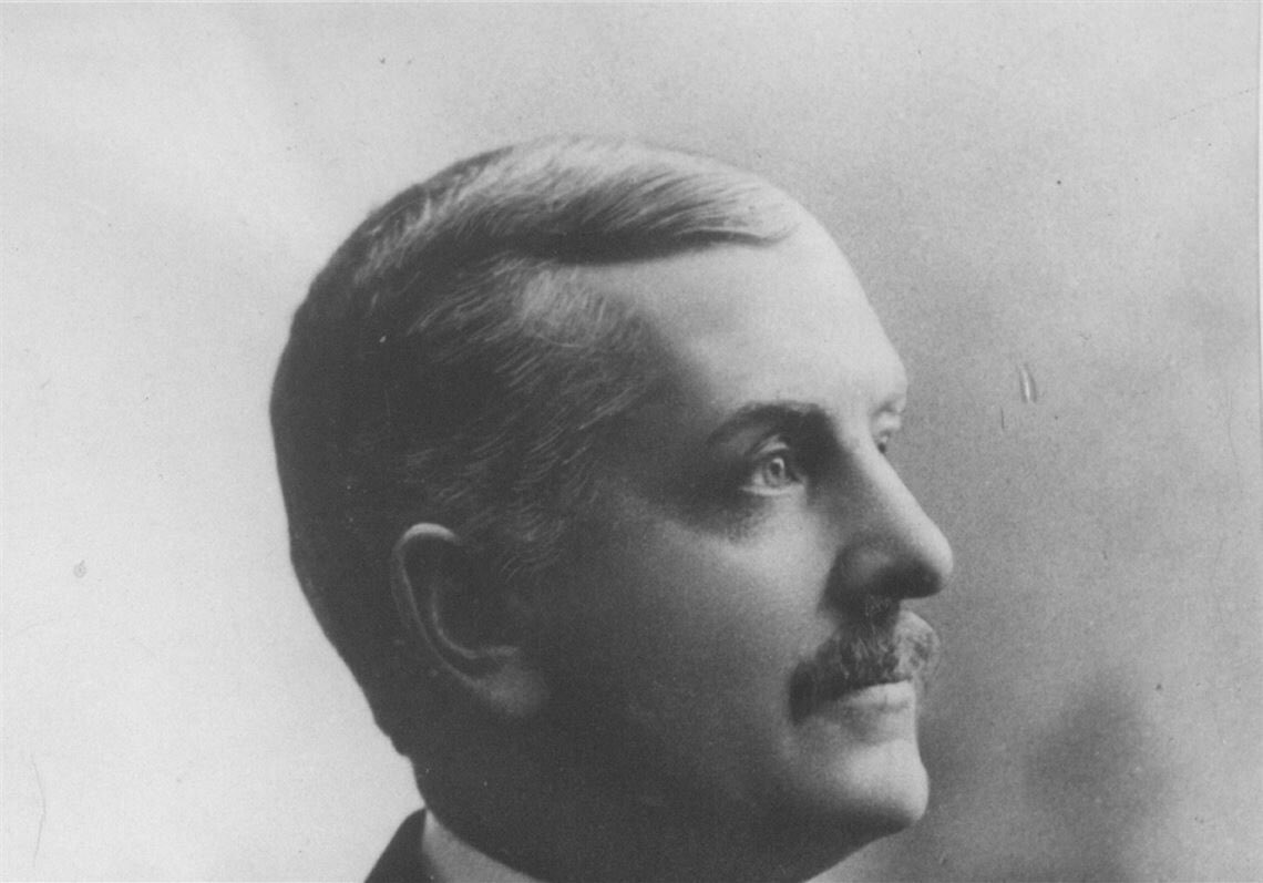 WelshForBernie's tweet photo. Samuel Milton "Golden Rule" Jones from Beddgelert ๐ด๓ ง๓ ข๓ ท๓ ฌ๓ ณ๓ ฟ, was a Progressive Era Mayor of Toledo, Ohio, who opened free kindergartens, established playgrounds for children, established free public baths, instituted 8 hour days for city workers.
https://t.co/KfmDYVIgia #WelshAmericans https://t.co/HkjoWukQtw