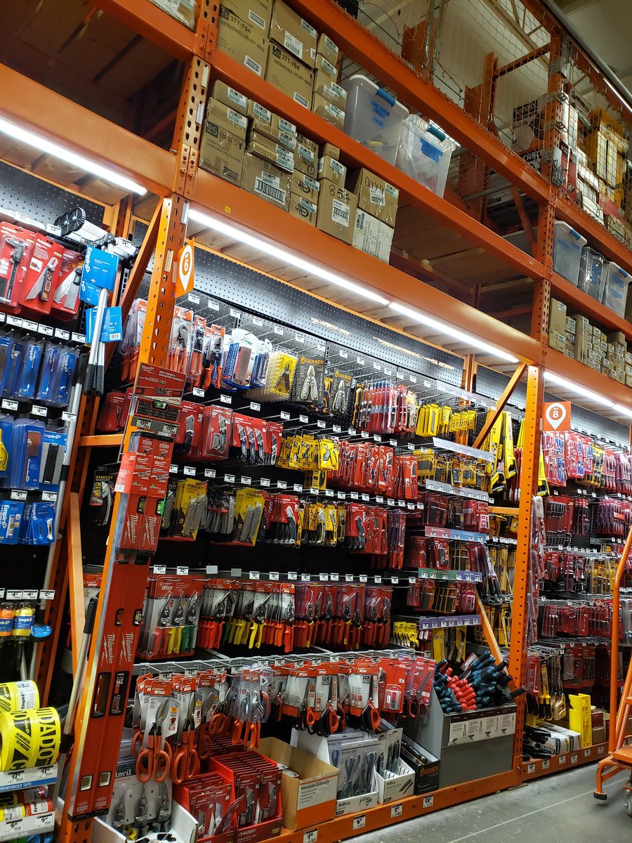 DepotGv's tweet photo. Huntington Beach 6646 D25 closing out overhead organization strong! Great job Eric DS @MattO_HD6646 @Jaime_HD_D25 @HDLMPerez @AshleyBotts4 @asm_6646 @Dee_ASDS https://t.co/CWULpo4lAZ