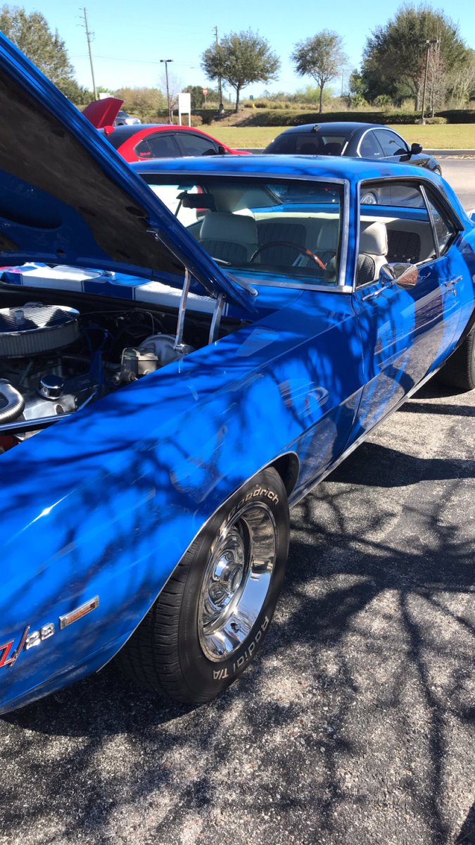 DiomedeMark's tweet photo. Now I want another sports car! #camaross https://t.co/iSObhFVkrJ