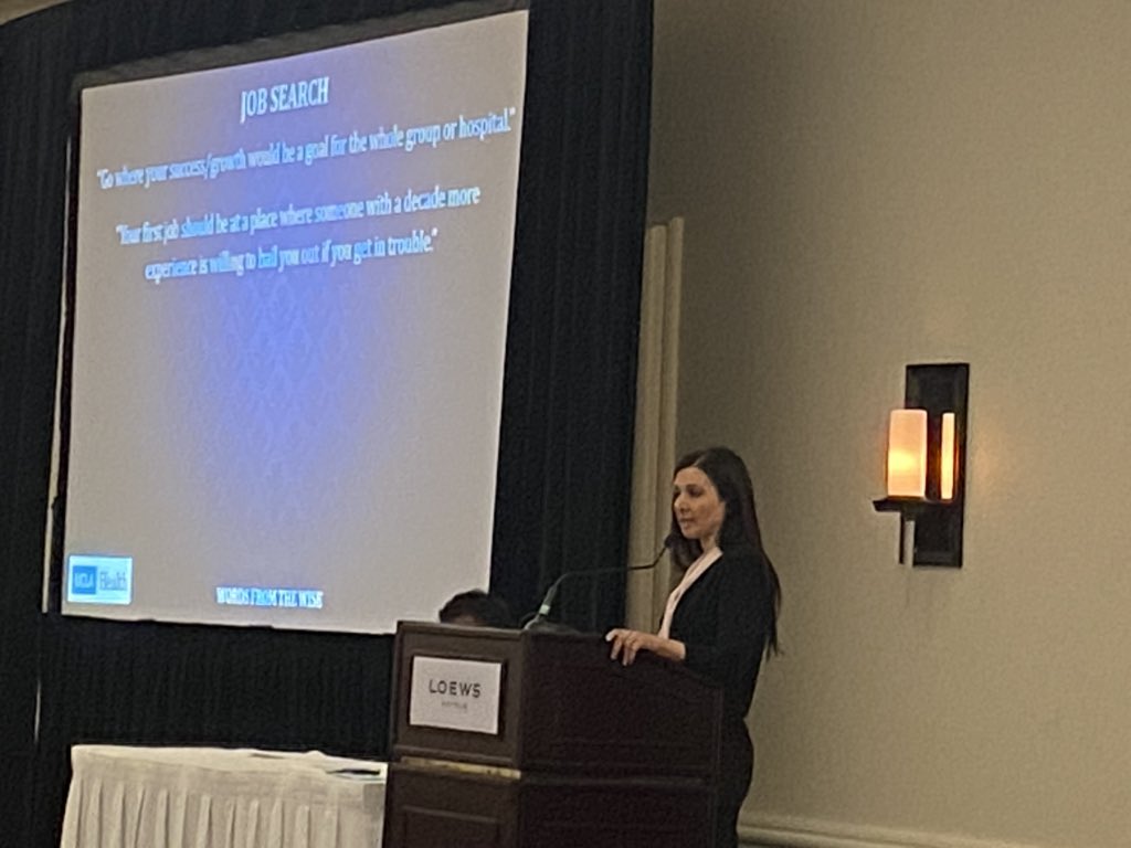 JonnyMoriarty's tweet image. Simin Bahrami describes the best ways of mentoring to a full room at #wings2020