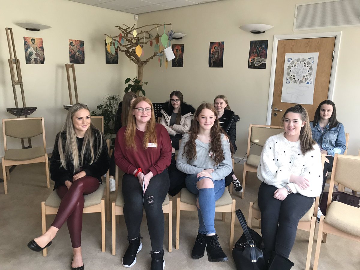HascSjr's tweet photo. What a fantastic Taster Day! Such amazing young people! Thank you for engaging with us 👏👏 https://t.co/XRQ0zU3qTx