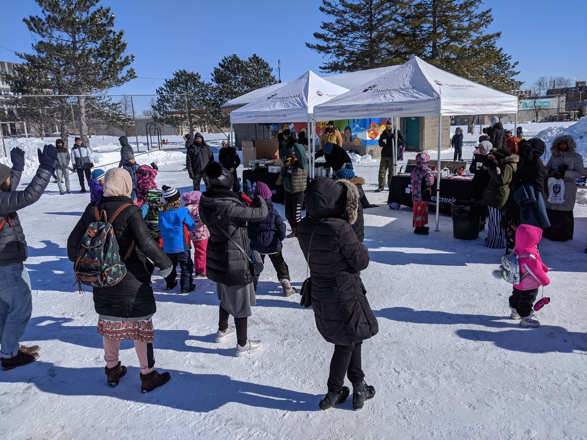 AltaVistaWard18's tweet photo. We're keeping warm in Sandalwood Park by dancing and roasting marshmallows with @69thScout troop. Stop by and say hello! https://t.co/UQkLVsUtr0