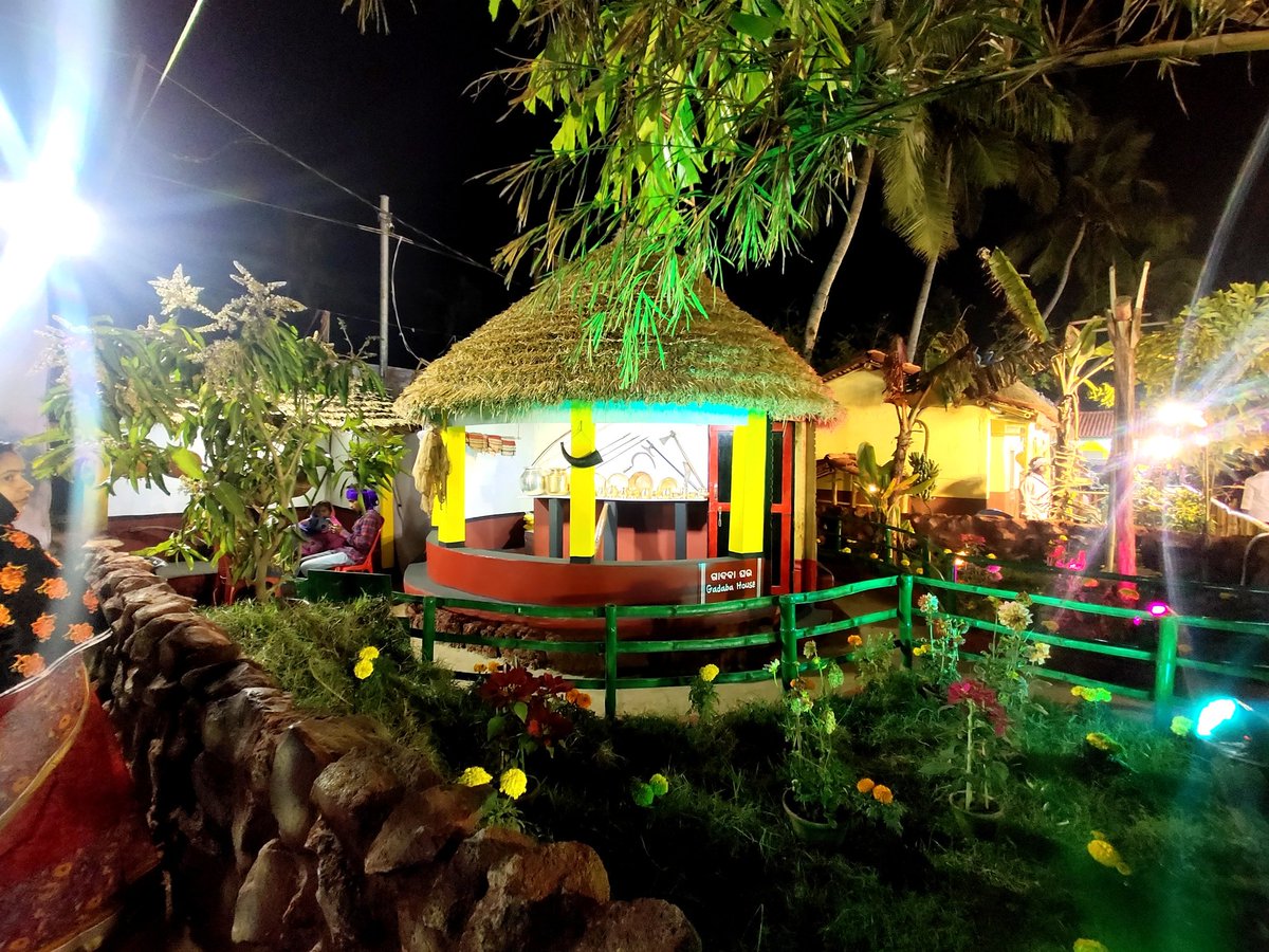 Pravasanta's tweet photo. ଆଦିବାସୀ ମେଳା ୨୦୨୦
#adivasimela 
#IDCO_Exhibition_Ground
#unit_3 
#Bhubaneswar #Odisha 
@WriterPrasanta @PramodpandaVk @WriterPrasanta @iammanasr @mohapatra_binay @ABHIPSA26 @anweshaIND @SurajitTweet @SR_7377 @AbhilipsaSahooA https://t.co/vGnNK3sUqB