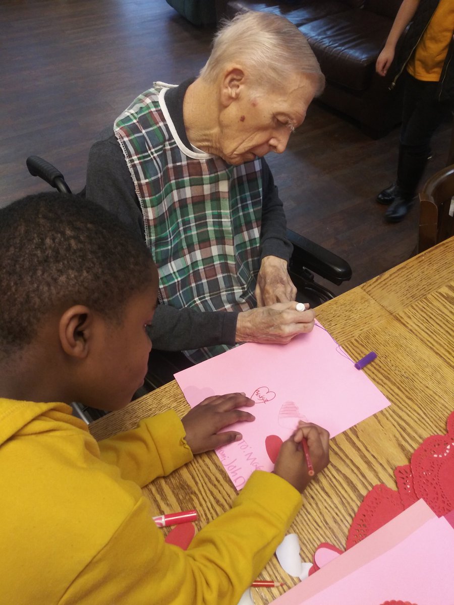 BetaBelievePSE's tweet photo. Heartwarming engagement with @PSERoadrunners  and @MagnoliaHouse  residents this morning. ❤💜❤💜
#Service #Leadership #Character #Achievement https://t.co/aFRQhWcAwI