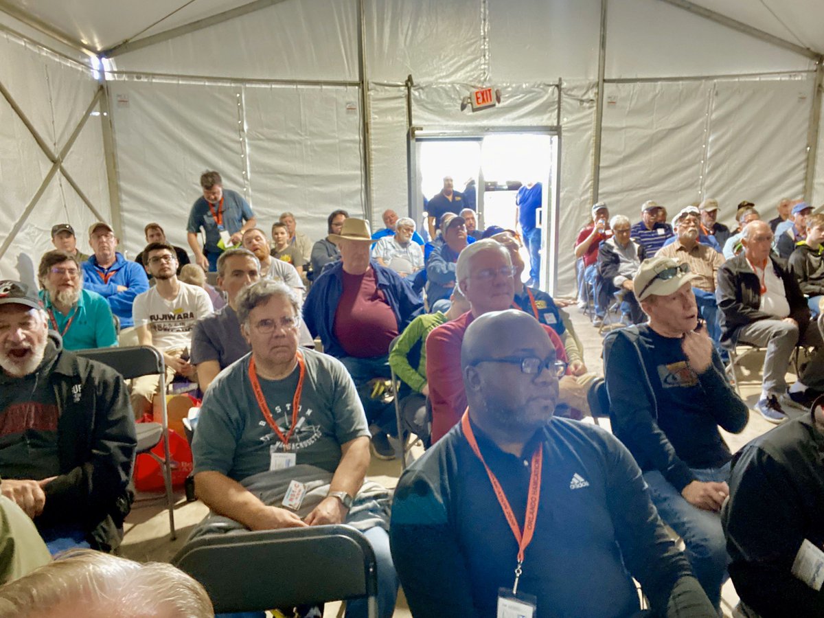 At AMSAT Presentation today during @HamCation Orlando. New AMSAT Presidnet Clayton Coleman <a href="/w5pfg/">CIayton W5PFG</a> made some brief remarks and now Robert Bankston <a href="/KE4ALabama/">Robert 🛰️  KE4AL</a> AMSAT VP is presenting regarding AMSAT updates. A full house for <a href="/AMSAT/">AMSAT</a> !